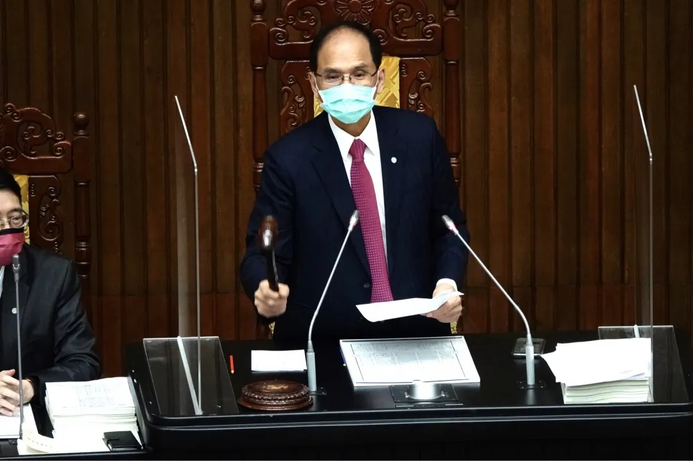 中央政府總預算案完成三讀！審查過程一波三折　統刪270億元創9年來最多