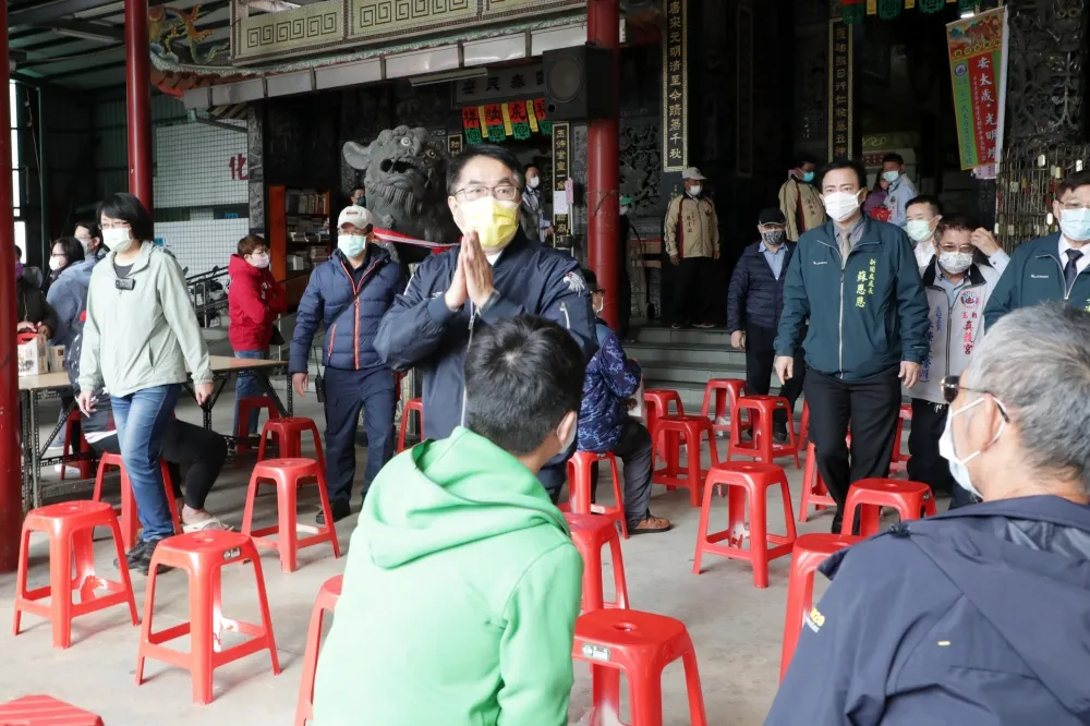 台南疫苗接種春節無休    黃偉哲初一至安定蘇厝第一代天府真護宮視察