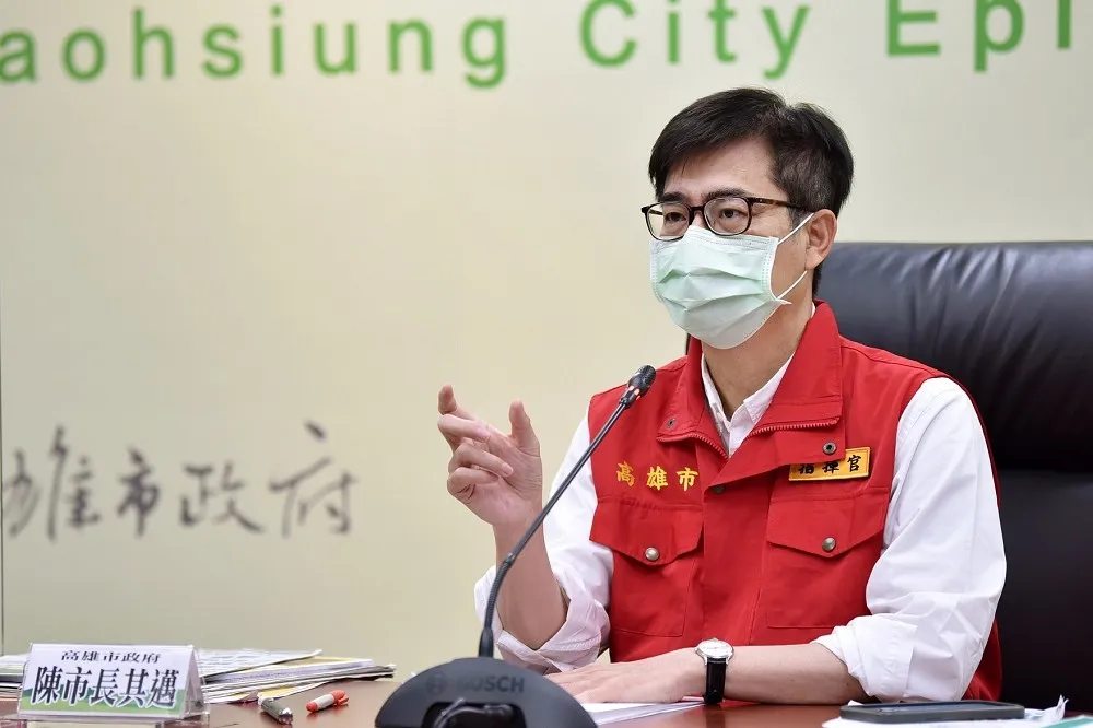 【高雄+8】新北國中生一家三口到高雄過年　北中南趴趴走足跡曝