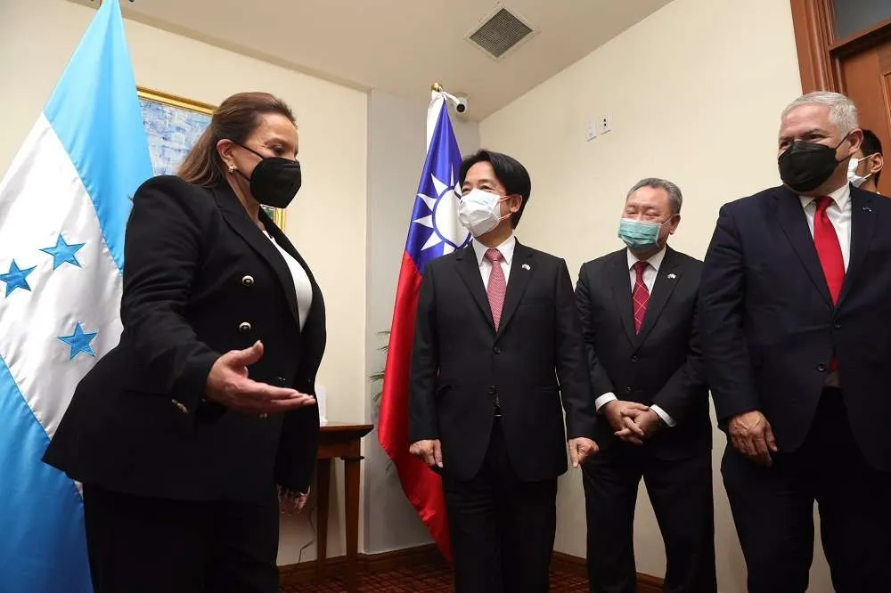【快訊】宏都拉斯總統卡蕬楚確診　賴清德10天前才出席就職典禮