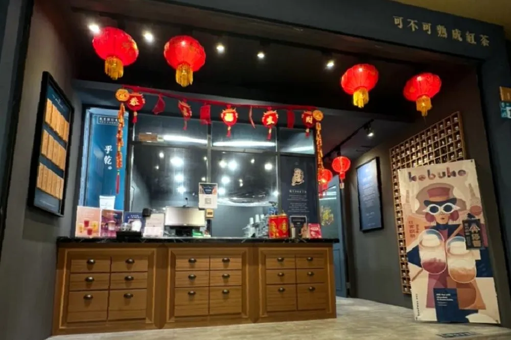 【新北+17】新店染疫兄妹玩遍台中、苗栗、高雄　汐止可不可中鏢女員工這7天都上班