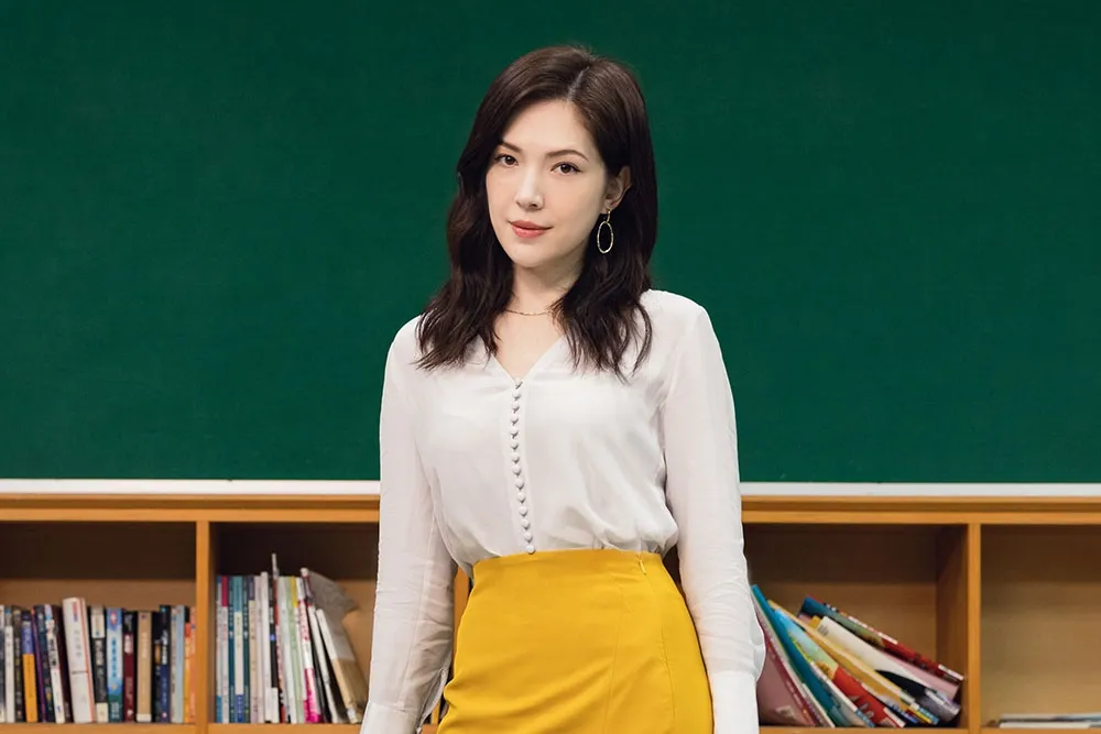 【婚後首露面】許瑋甯《第9節課》與陳昊森譜差15 歲師生禁戀　老公邱澤完全不知細節
