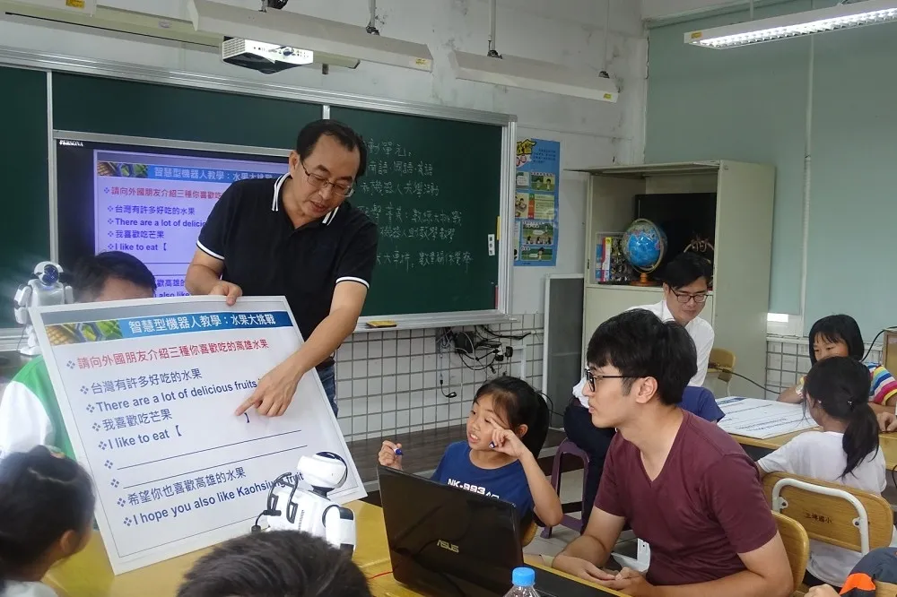 高雄14日國小開學日　嚴防疫情有症狀師生、家長不得入校園