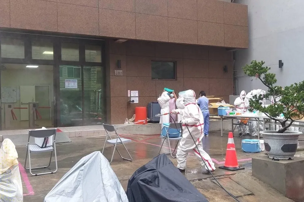 【竹縣+3】竹南媳婦回娘家疫情燒更廣！　父親、姊妹居隔期間陰轉陽