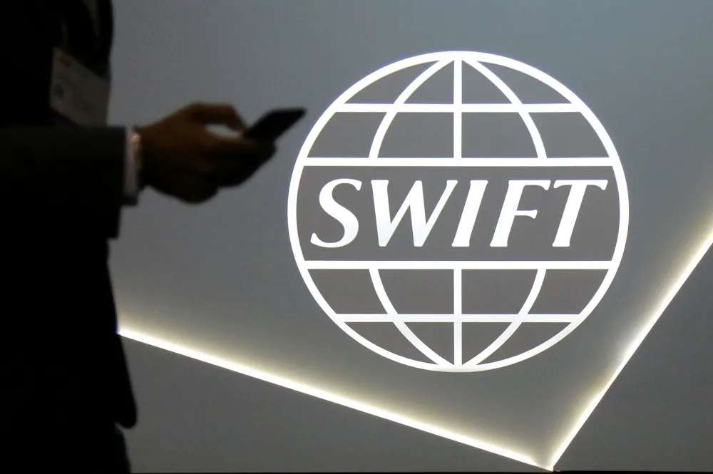 將俄羅斯踢出「國際金融合作組織」SWIFT？　歐盟官員：不太可能