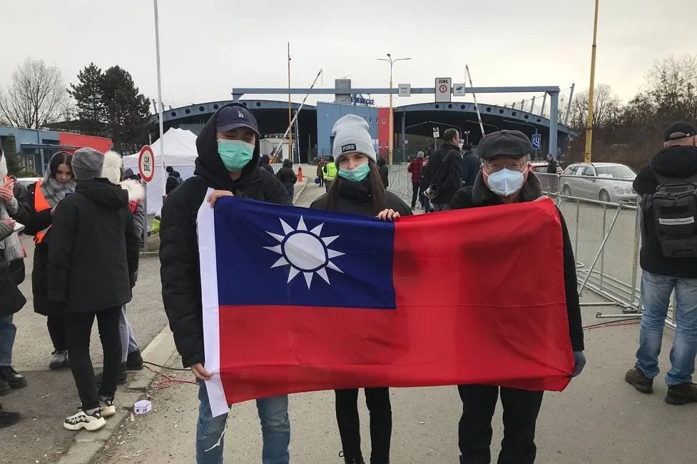 第二波撤僑成功！20人平安抵波蘭　外交部：仍有9人滯留
