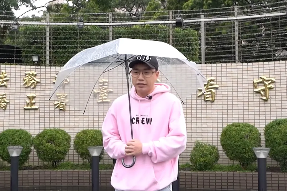 小劉來了！Toyz 推出美食公道伯監獄篇　跟粉絲分享獄中點滴