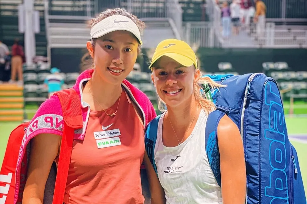 詹皓晴女雙「搶10」驚險勝　拍下第4種子晉級16強