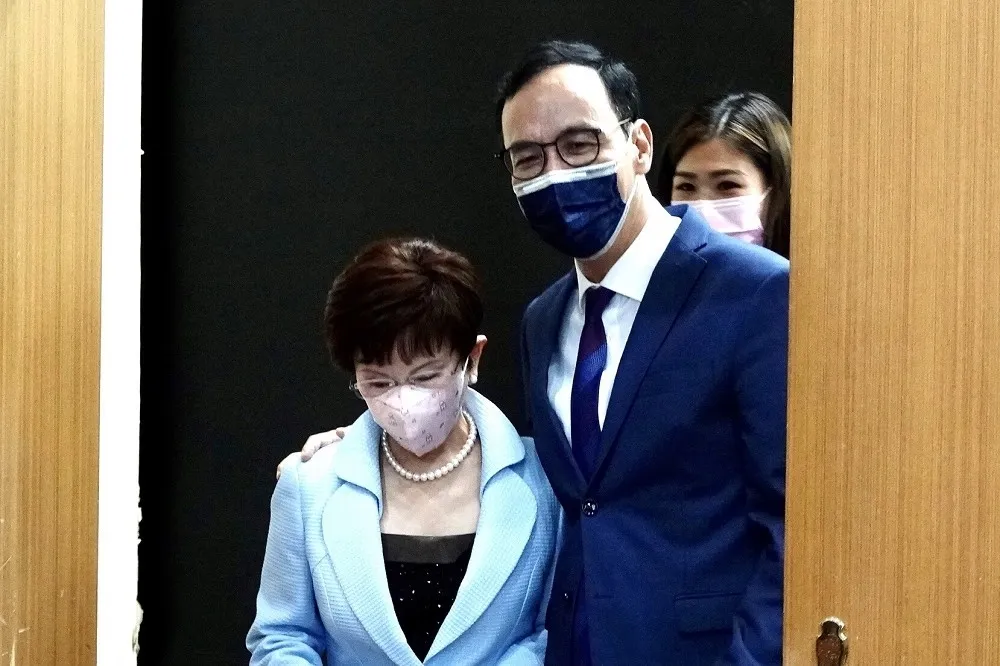 敢問朱主席：洪秀柱可以代表國民黨？