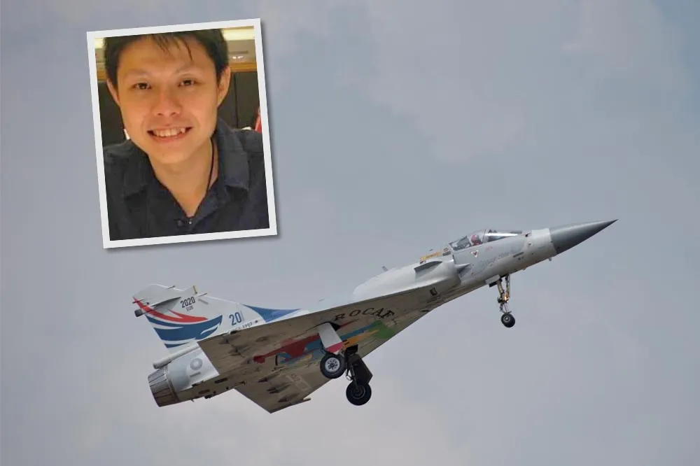 【快訊】幻象2000「機械故障」墜海！飛行員黃重凱台東跳傘逃生　平安獲救意識清醒