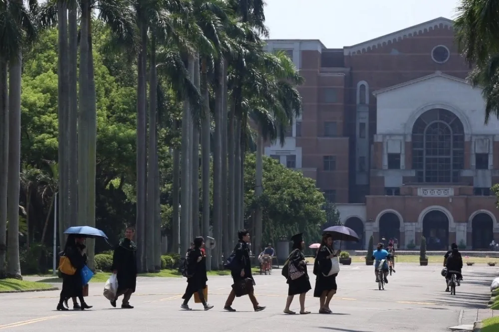 教師升等以和為貴？台大文學院的黑色喜劇
