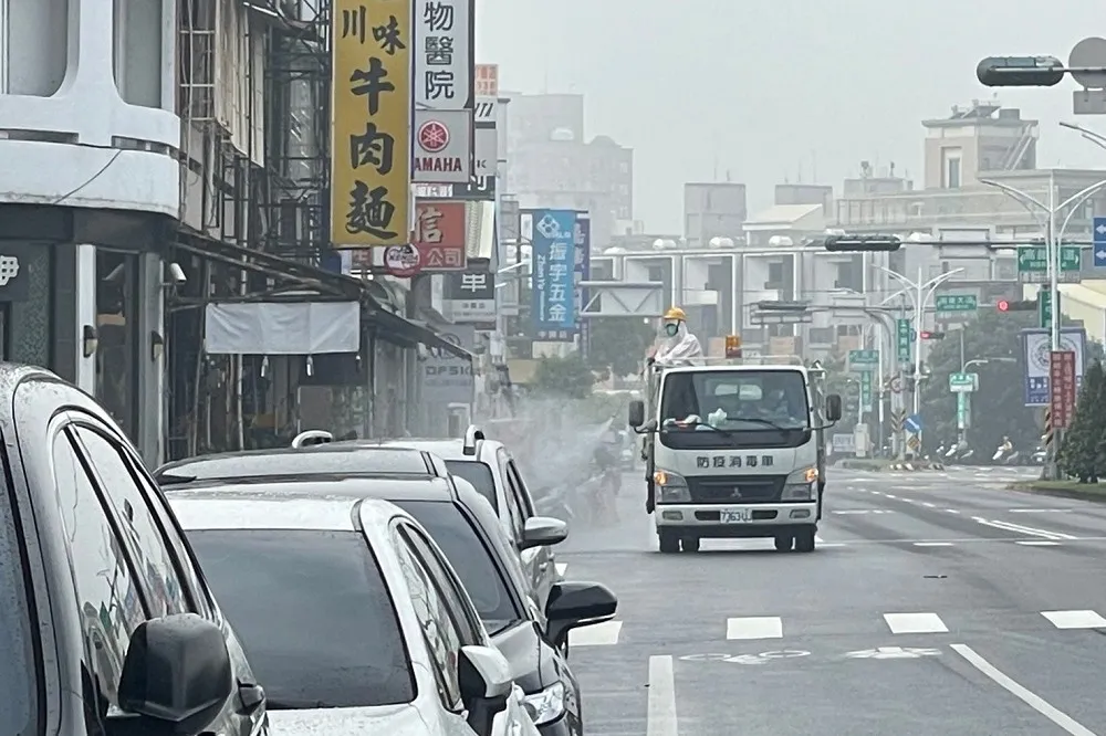 【嘉市+2】確診夫妻到過2間星巴克　黃敏惠：即起至25日拍照須戴罩
