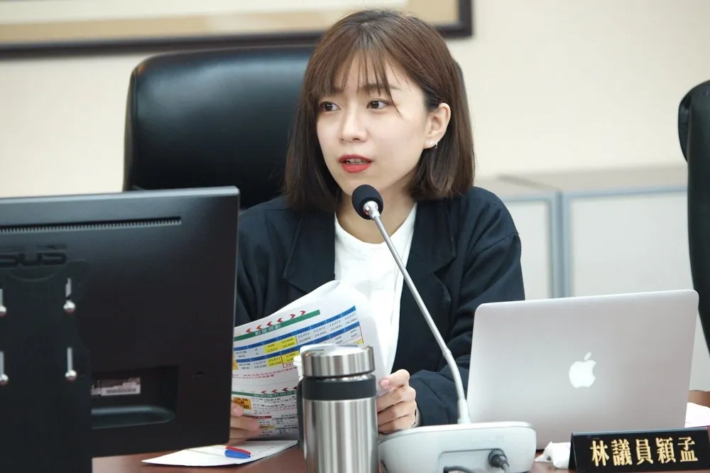涉詐助理費遭檢方搜索約談　美女議員林穎孟回應了　