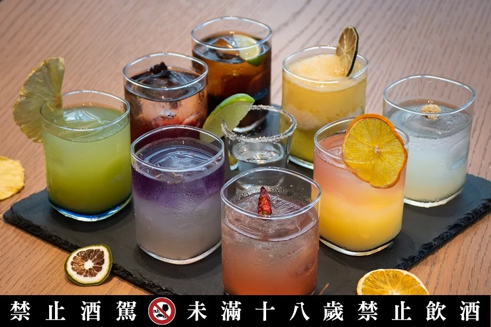 【搶搭台劇熱潮】中山希爾頓逸林酒店「酒條通住房專案」　入住還能暢飲《華燈初上》9 大人物調酒盤