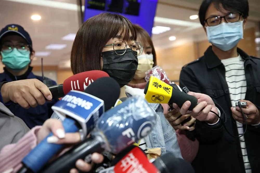 【甜心落難】林穎孟涉貪100萬元交保　林昶佐：她籌得很辛苦