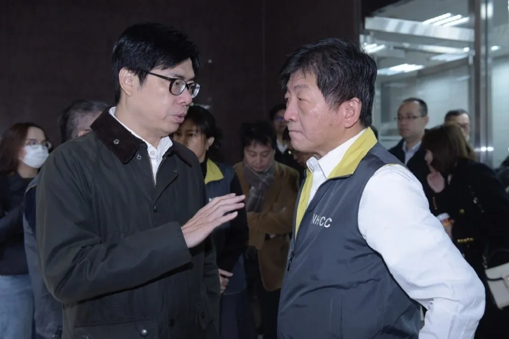 【高雄+13】化工廠爆群聚「11員工+2家人」　今啟動前鎮、左營2社區篩檢站