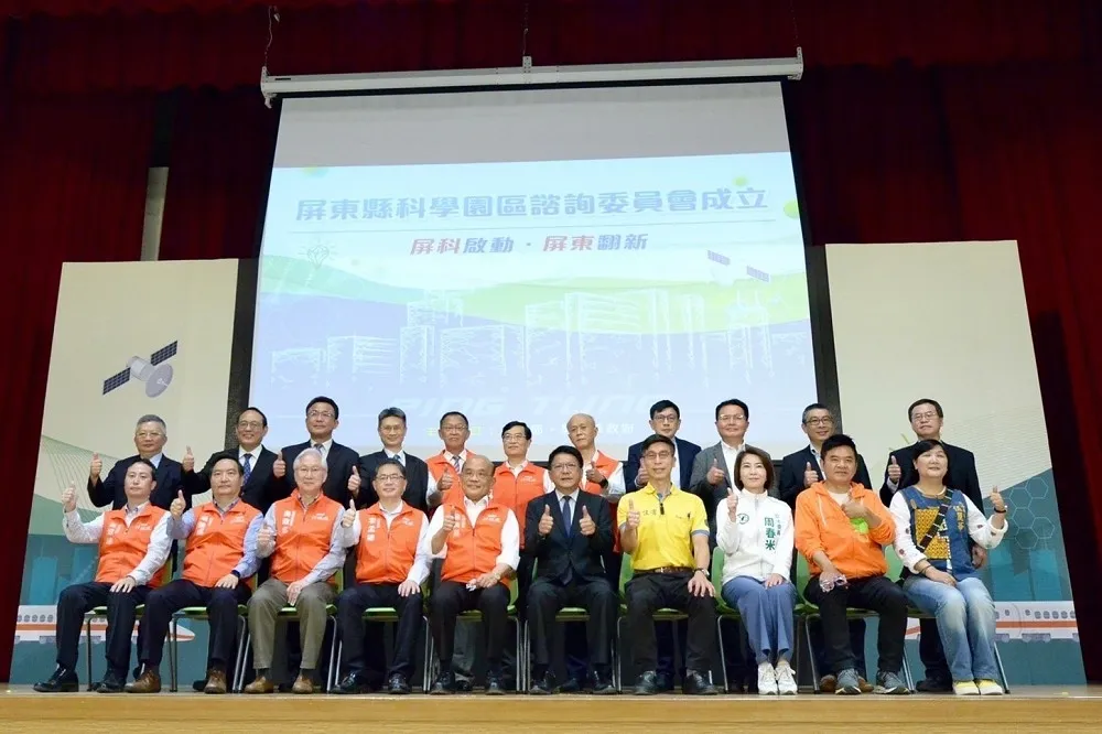3綠委初選廝殺見骨　老縣長蘇貞昌說話了：建設是代代接棒，屏東一定要團結