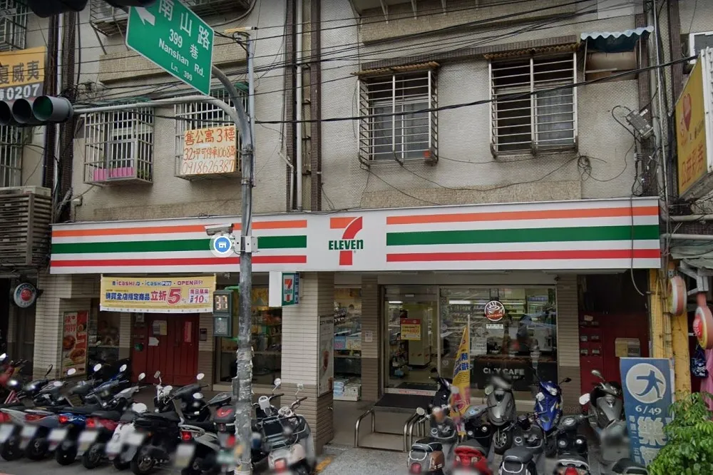 【新北+6】確診足跡曝　超商、星巴克金城門市、美麗新宏匯影城都有