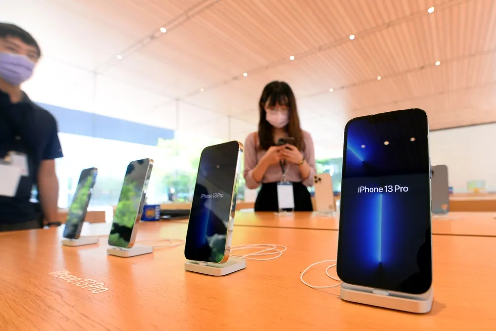 蘋果傳大砍iPhone SE和AirPod訂單　台廠供應鏈恐受波及