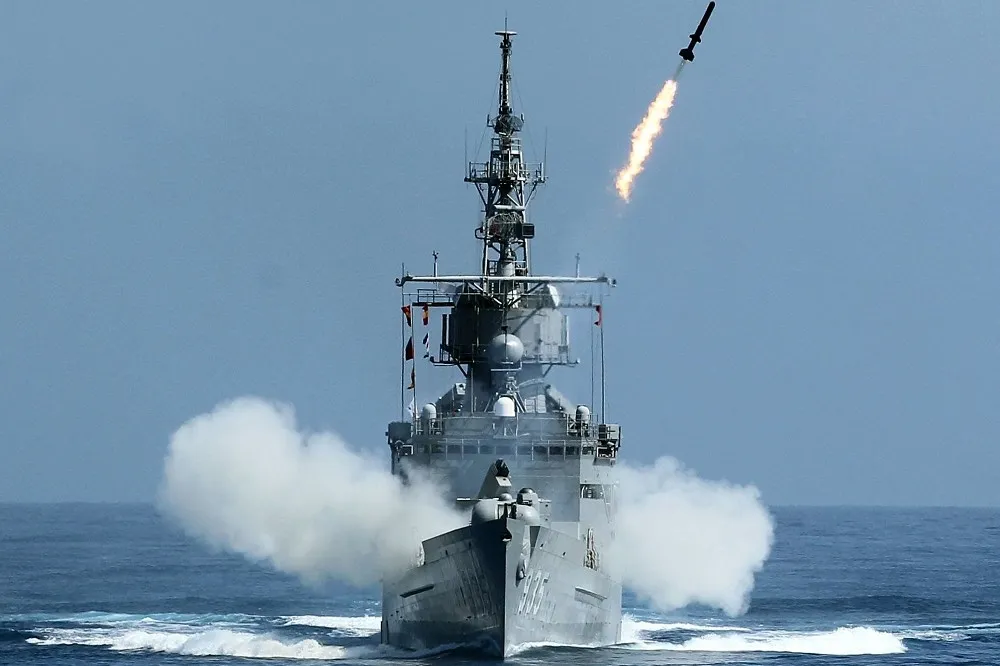 國軍淪陷！濟陽級軍艦官兵中鏢　基隆染疫再回左營海軍基地
