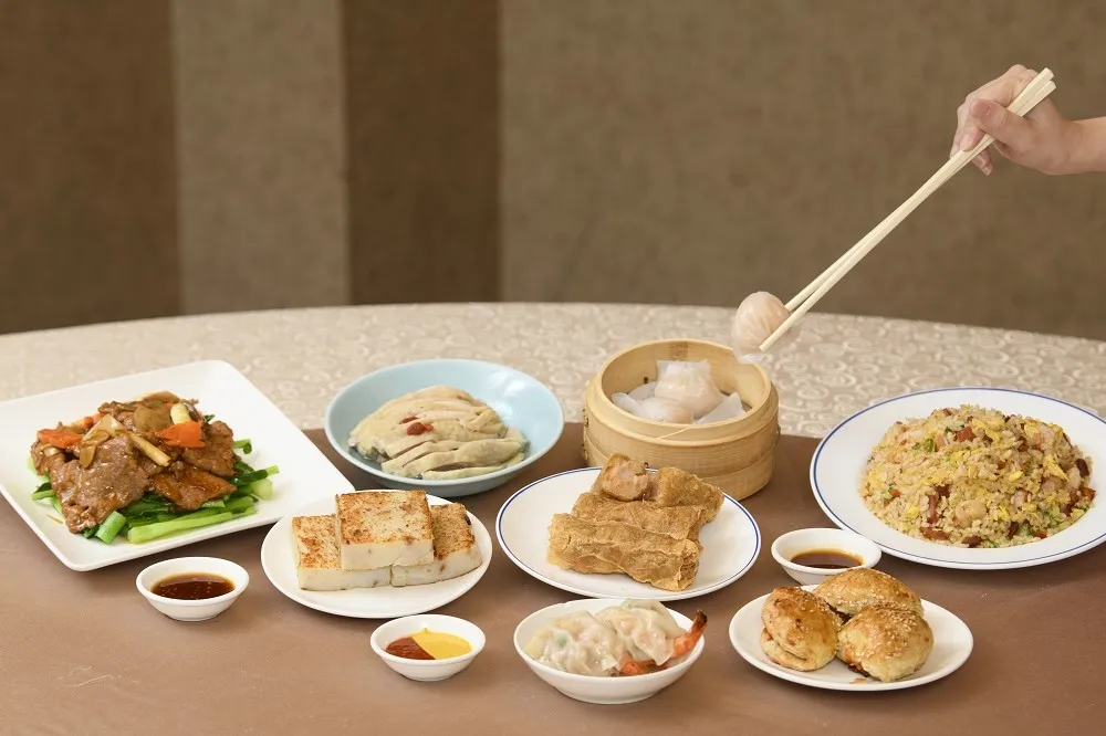 【推車飲茶 3】老台北人的回憶！兄弟大飯店「梅花廳」屹立不搖 40 年的樸實滋味