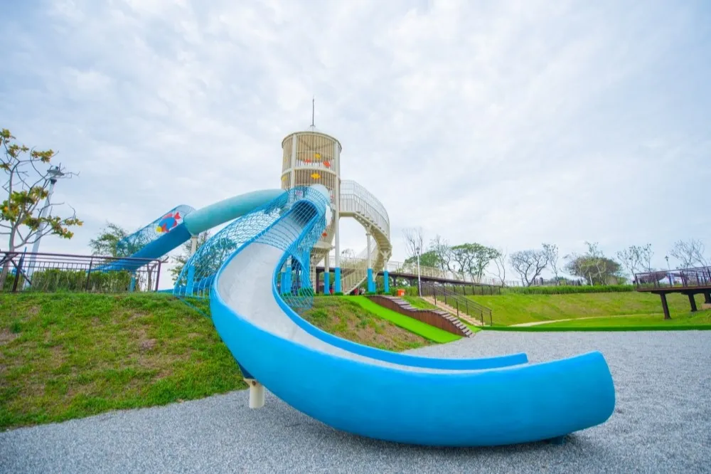 桃園親子景點再 +1！觀音水之丘主題公園「3 層樓高溜滑梯」免費玩