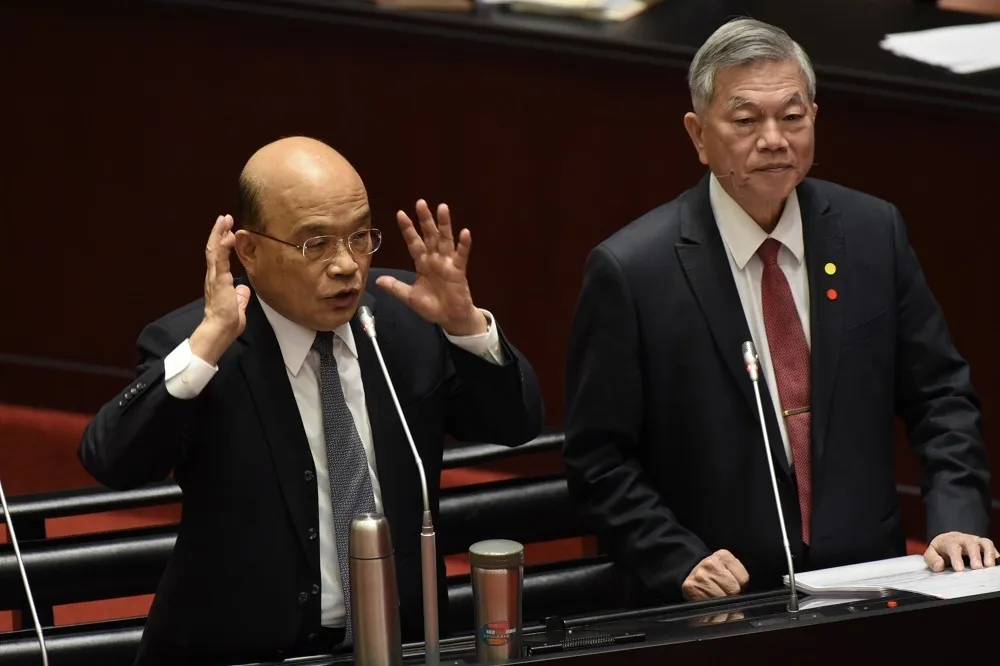 行政院爆3司機染疫！蘇貞昌PCR採陰　沈榮津居隔中
