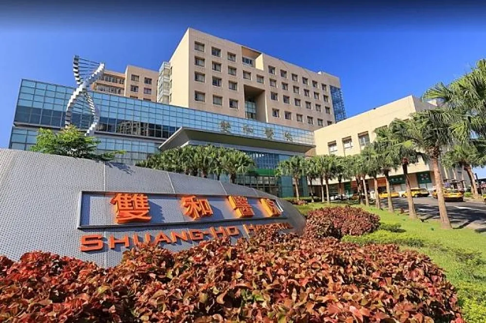 新北市雙和醫院爆群聚感染　急診室護理師1傳4確診