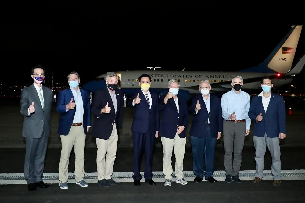 美參院6大委員會首席議員旋風訪台　蔡英文15日接見
