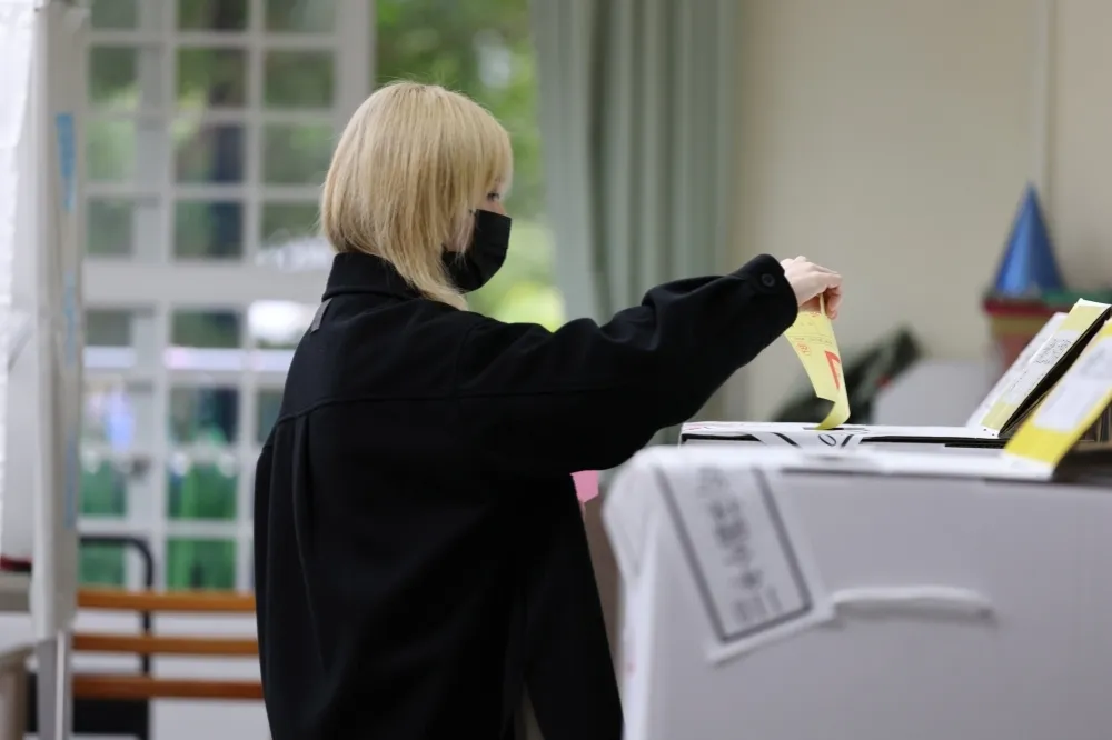 「18歲公民權」修憲複決案綁年底大選　中選會拍定同一天投票
