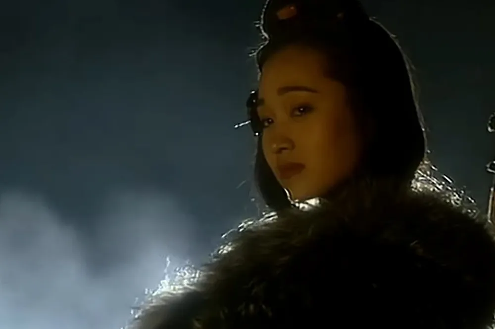 一笑傾國！周幽王為了搏褒姒一笑不只點烽火戲諸侯還不惜拋妻棄子