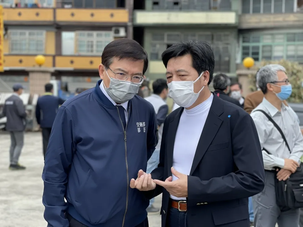 視察八德交流道工程　王國材肯定趙正宇、鄭寶清