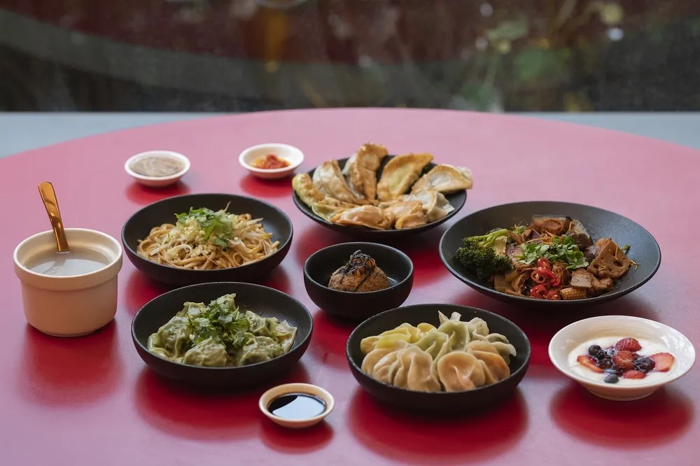 【蔬食風潮 4】素食獅子頭、四神湯也能擁有驚人美味！八方雲集高級蔬食版「芳珍蔬食」不用植物肉