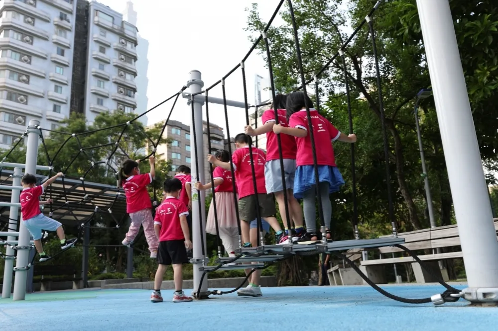 國內兒童確診占13.6%　若350萬人染疫恐致48童死亡