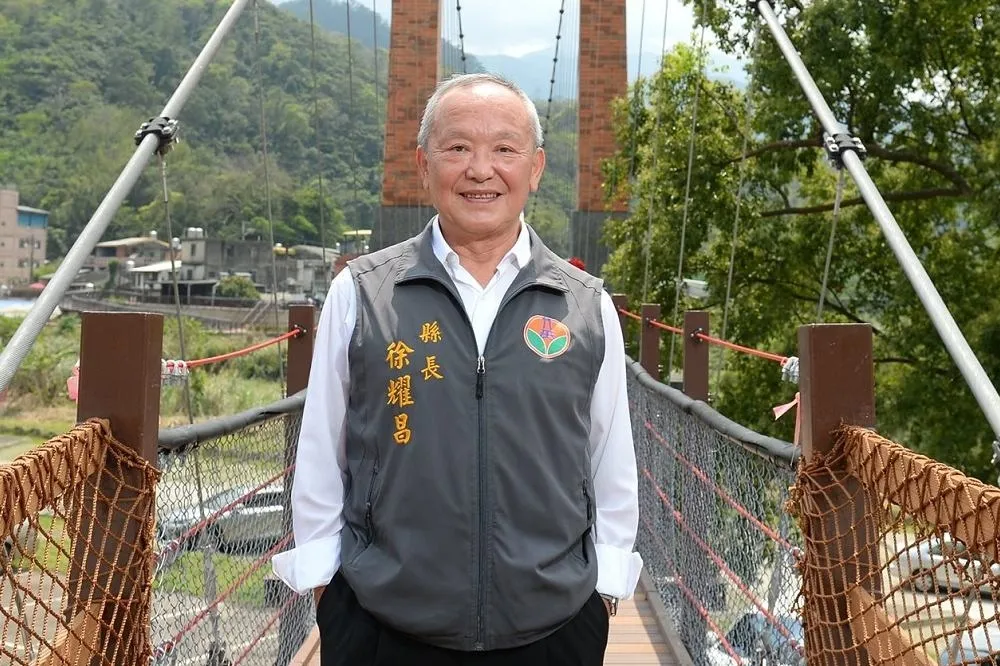苗栗縣議會淪陷　副議長確診、縣長徐耀昌緊急採檢