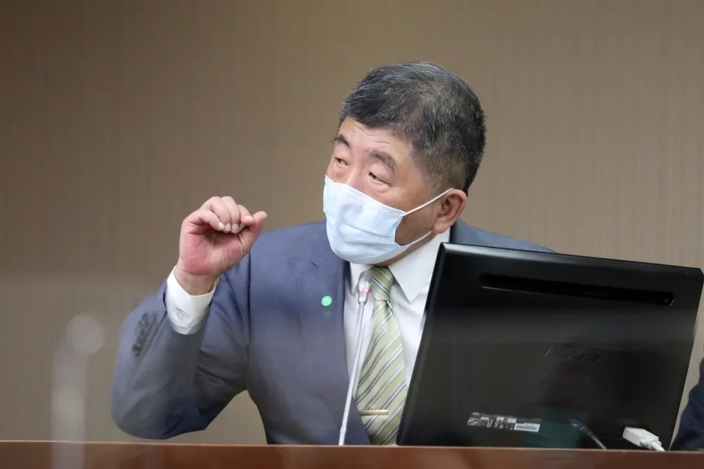 太扯！咖啡店員工確診慘遭老闆開除提告　陳時中回應了