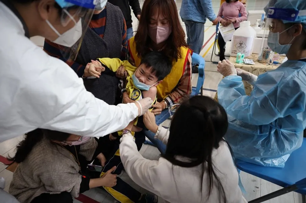 兒童疫苗開打2天　彰化國小學童施打後身體不適就醫
