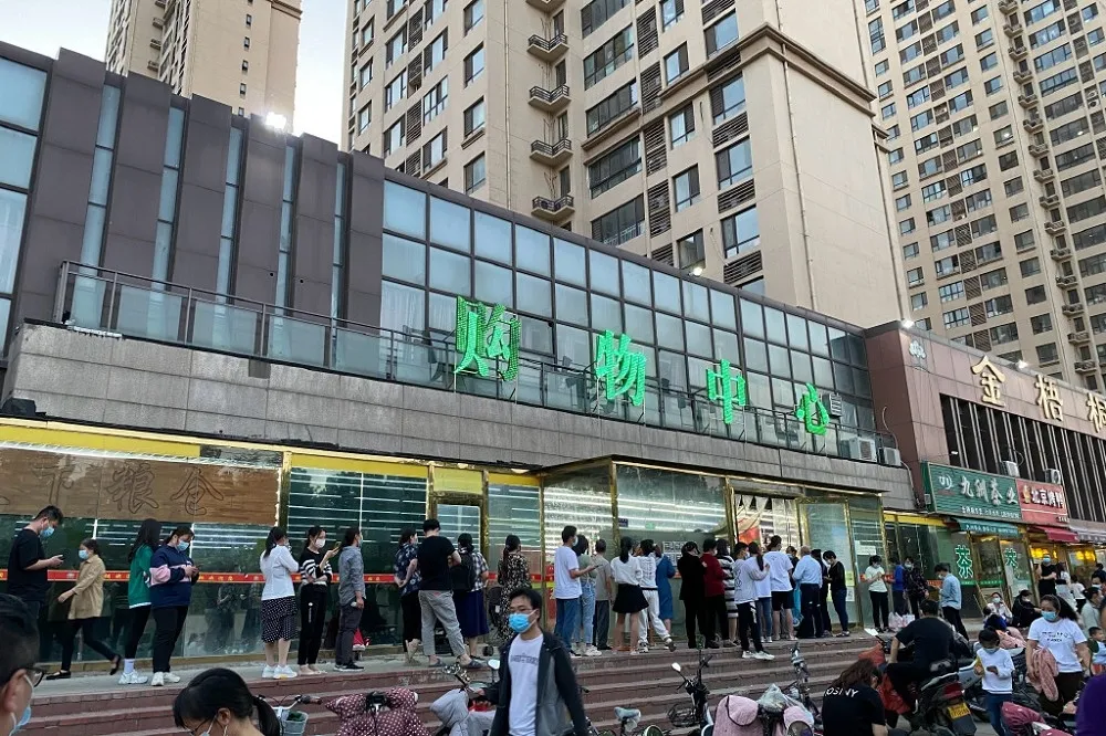 【中國疫情延燒】鄭州明起封城一周　富士康維持封閉生產