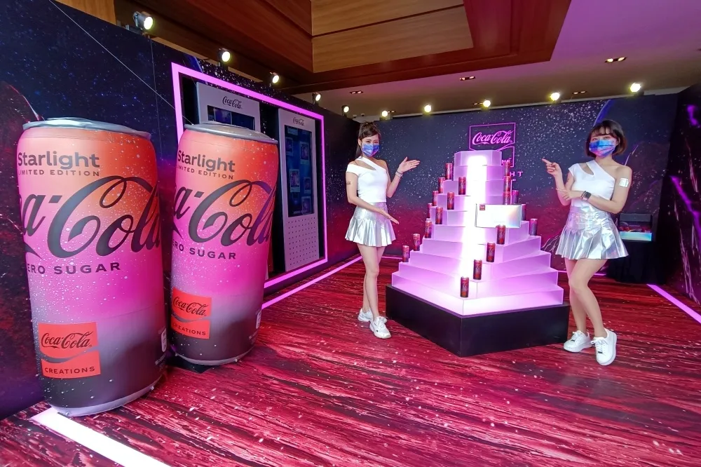 【有片】9 大通路販售優惠！可口可樂「星河漫步Starlight」快閃店登陸誠品生活南西　參加活動抽限量禮盒