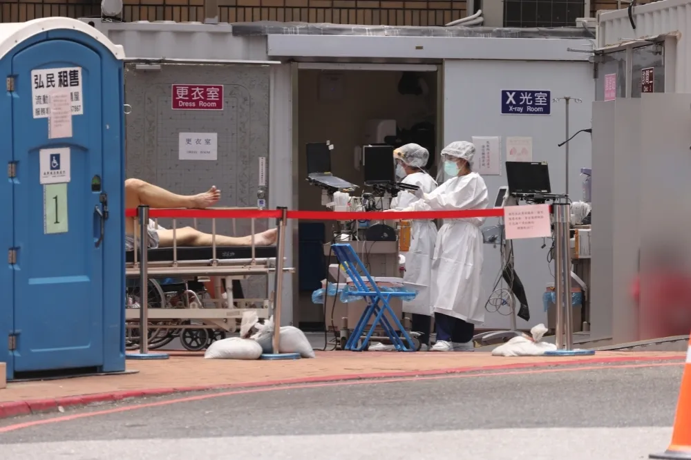 「快篩陽」別擠大醫院！　190家社區診所今納PCR採檢地圖