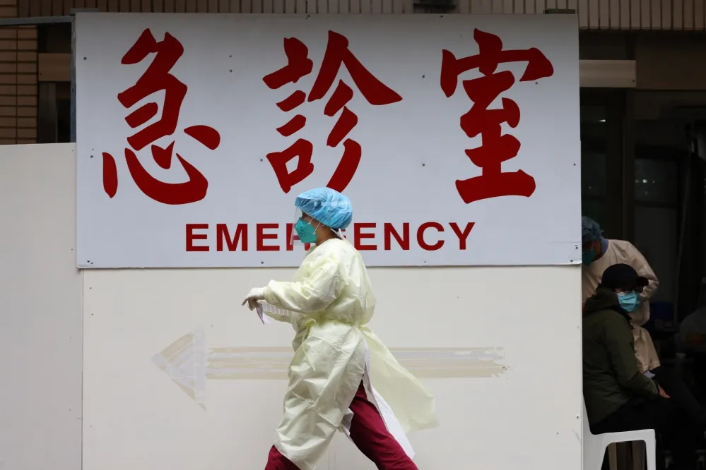 【高雄+1882】精神專科醫院爆院內92人確診　7人中重症送醫治療中