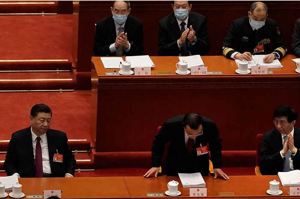 王丹：這次的中共政治局常委會議有蹊蹺