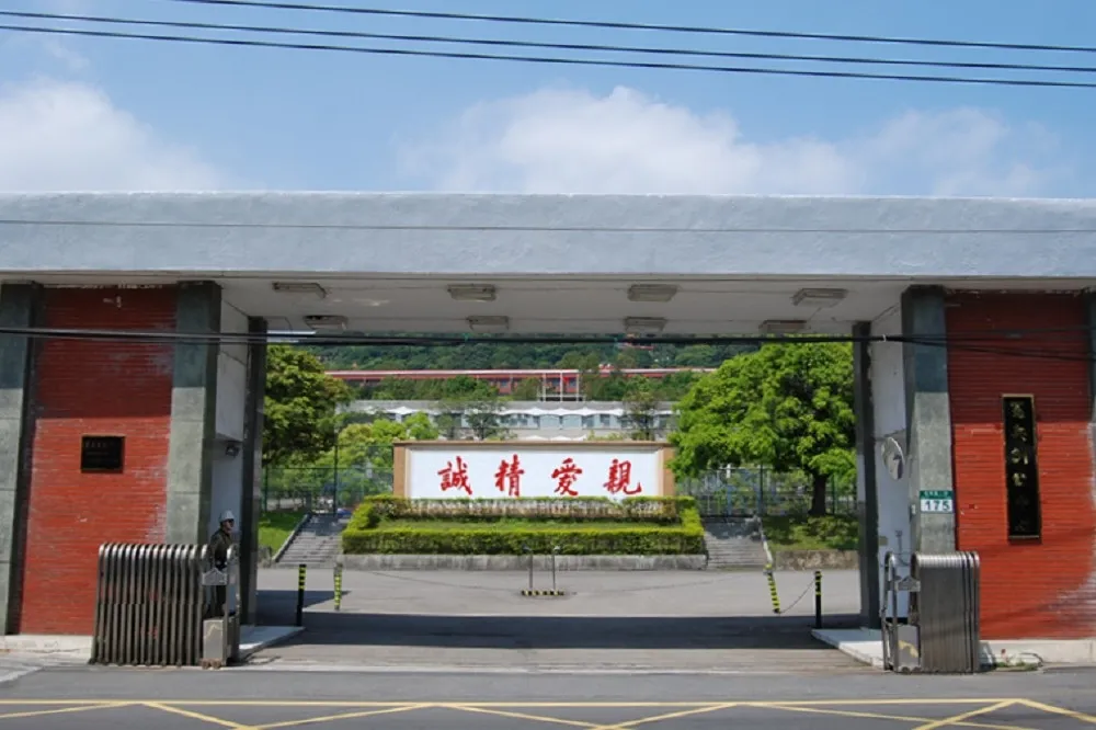 憲訓中心爆群聚竟僅薄膜隔離？　憲指部2點聲明澄清