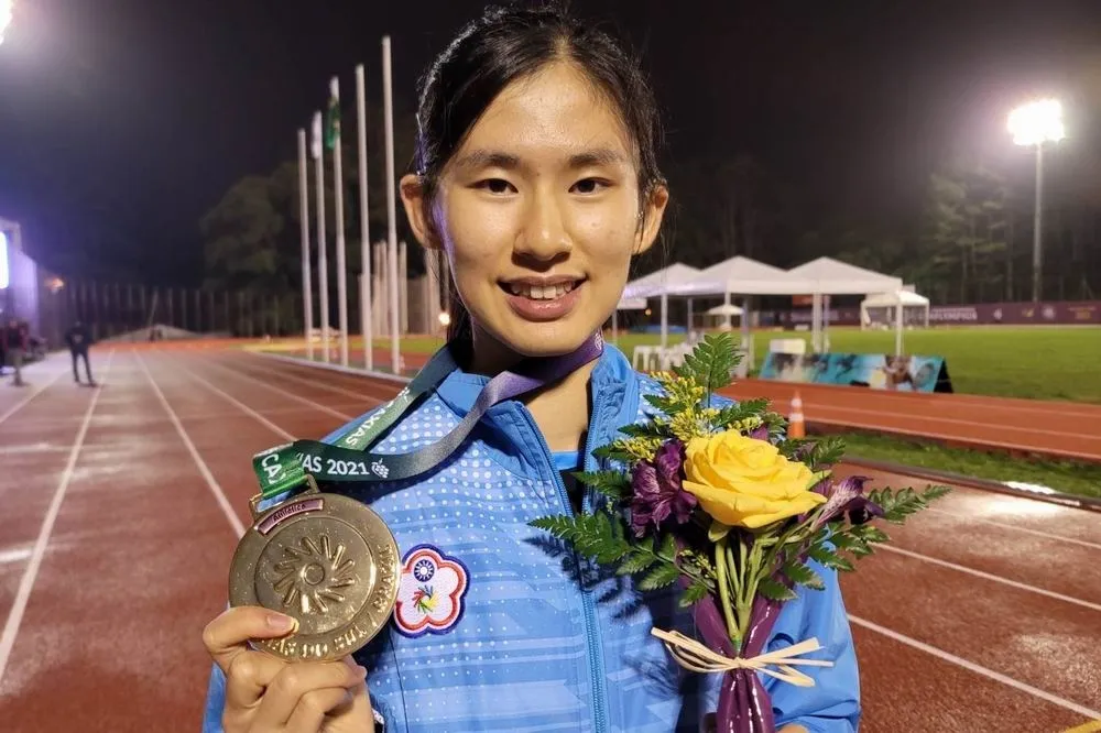 台中女將許樂勇奪聽奧台灣首金