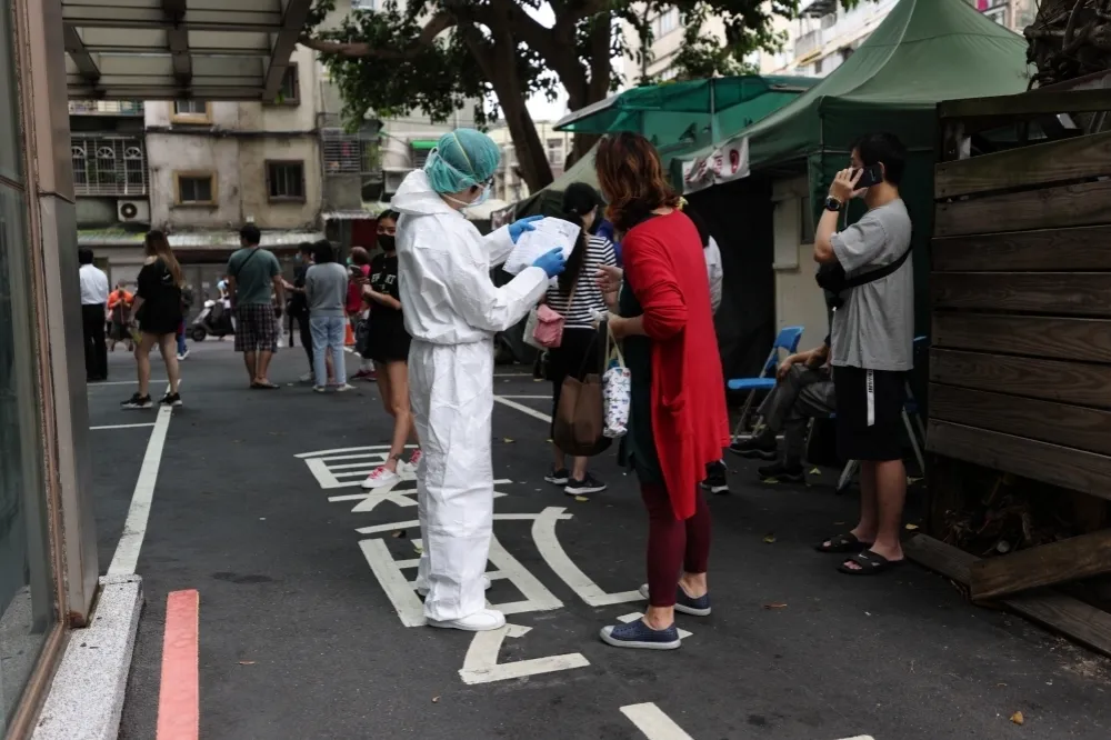 疾管署主祕PCR插隊遭爆耍特權　北市衛生局證實曾接獲來電