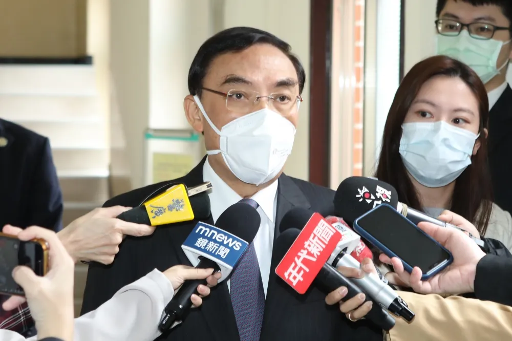 散佈疫情假消息起訴103人　賣假快篩最重關7年