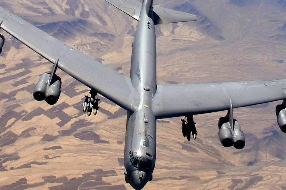 比音速快5倍　美國空軍：B-52成功試射極音速武器