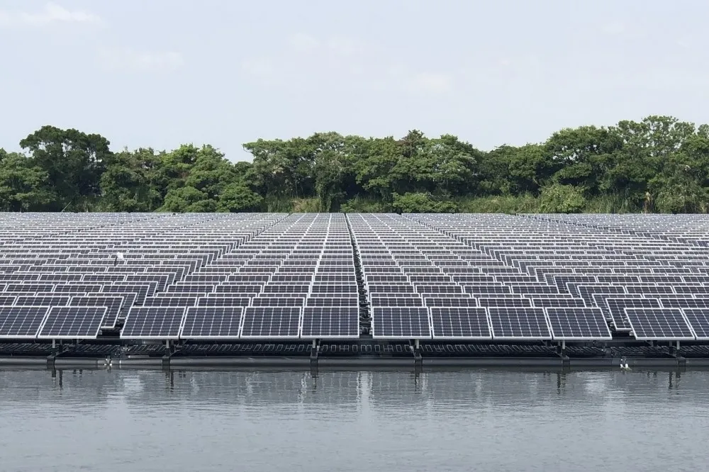 綠電轉供居全台之冠！泓德能源任顧問角色　助企業輕鬆買綠電