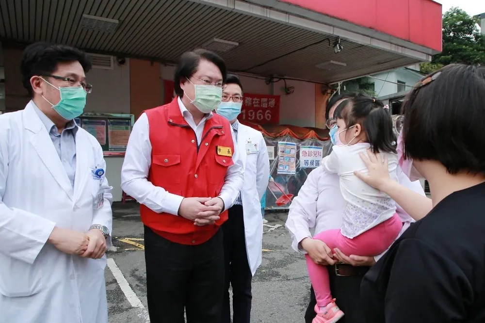 基隆2歲童高燒轉診亡　父還原經過「我們一直在等治療」