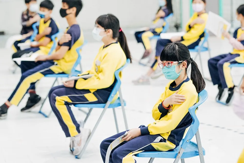 全台確診學生累積今破11萬　國小生染疫數已累計近4萬